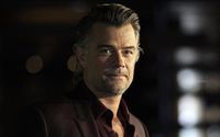 Josh Duhamel’s ‘doomsday cabin’ away from Hollywood allows his kids to be kids