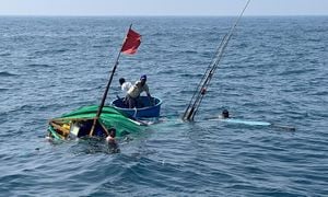 Search Underway For Missing Fishermen Off Binh Dinh