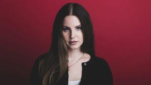 Lana Del Rey Announces New Album Release Date