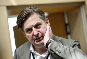 German Far Right Lawmaker Faces Corruption Raids