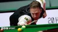 Players Championship: Judd Trump to face Shaun Murphy in quarter-finals