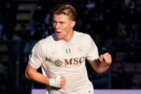 Hojlund double secures Napoli win at Cremonese