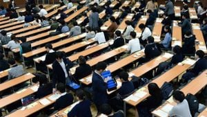 Japanese National University Entrance Exams Begin Amid Intense Competition