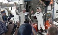 NASA astronauts head home on SpaceX capsule after drawn-out space station stay | MiNDFOOD