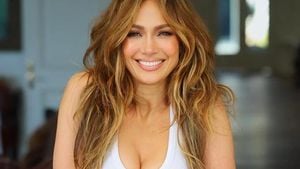 Jennifer Lopez Ready To Date Again Following Ben Affleck Split