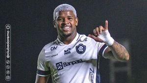 Jaderson Hospitalized After Serious Head Injury During Re-Pa Match