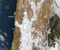 Dünyanın En Kurak Çölü Karla Kaplandı: Atacama'da On Yılda Bir Yaşanan İklim Olayı.