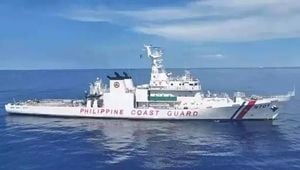 US Vows Support As China Philippines Tensions Escalate