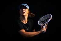 Iga Swiatek’s Coach Makes Bold Claim After Rollercoaster Season: “Already a Legend