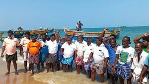 Sri Lankan Navy Detains 10 Tamil Nadu Fishermen Again