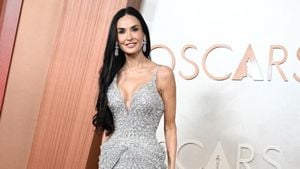 2025 Oscars Red Carpet Shines With Glamorous Fashion