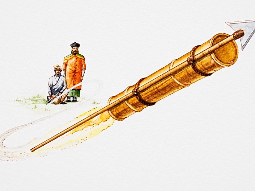 Çinli askerler, "ateş-ok" dedikleri, barutlu roketlerle çalışan oklar kullandılar.