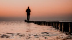 Hiçlik için Bir Ömür