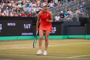 Mertens Saves 11 Match Points To Reach Libema Final