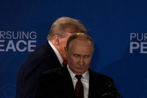Trump Criticizes Biden As Ukraine War Escalates