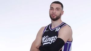 Kings Crush Hornets 130-88 Behind LaVine's 42 Points