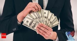 US Debt Surges Past Italy And Greece In 2025