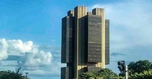 Brazil Raises Selic Rate To 14.75% Amid Inflation Concerns