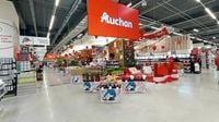 Vești proaste de la Auchan. Ce supermarketuri se închid - Evenimentul Zilei