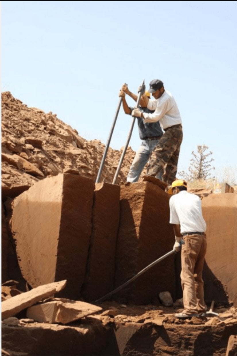 Ahlat Taşı Madenciliği