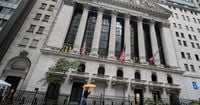 Wall Street rises to finish its best week in 2 months after bank stocks stabilize