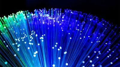 Danimarkalı Ekip Tek Bir Fiber Optik Kablodan Veri İletim Hızı Rekorunu Kırdı – Saniyede 43 Terabit!