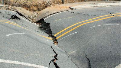 Deprem Sesi: Depremler Ses Çıkarır mı? Deprem Sırasında Yerin Gürültüsünü Duyabilir miyiz?