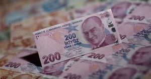 Turkish Lira Plummets Following Arrest Of Istanbul Mayor