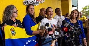 Supreme Court Clears Trump Plan To End Venezuelan Protections