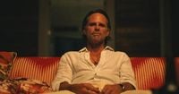 Walton Goggins is bullish about Pete Davidson's prediction of inevitable public backlash