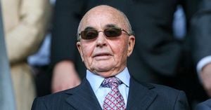 Trump Pardons Billionaire Joe Lewis After Insider Trading Case