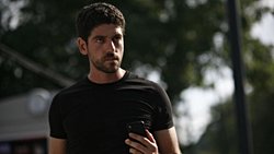 Yalnızlığa Alışmanın Tehlikesi : Issız Adam(Alone) Örneği