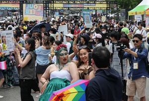 Seoul Hosts Massive Queer Parade Amidst Large Counter Rally