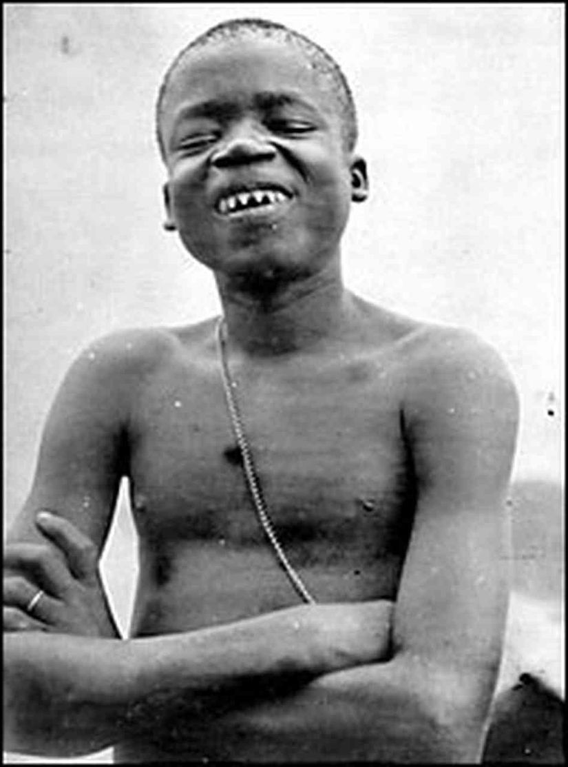 Ota Benga (1904)