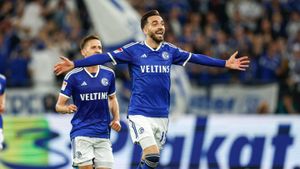 Schalke 04 Secures Narrow Victory Over Preußen Münster