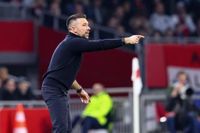 Opstelling Ajax: Farioli wijst vervangers Brobbey en Baas aan