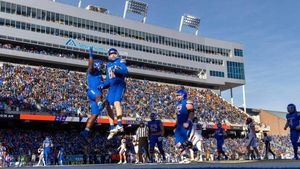 Boise State Grabs Mountain West Title And Playoff Spot