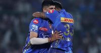 IPL 2025: Hardik Pandya Hails Karn Sharma’s Key Role in Mumbai Indians’ 12-Run Win Against Delhi Capitals
