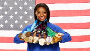 Simone Biles Faces Complicated Family Reunion With Biological Mother