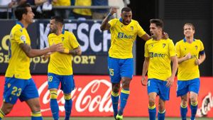 Cádiz CF And CD Castellón Share Points In Tense Stalemate