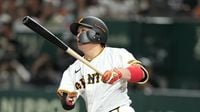 巨人・甲斐拓也がOP戦1号弾、ロッテは小島和哉が4回5失点｜巨人×ロッテ｜オープン戦｜プロ野球結果 | DAZN News JP