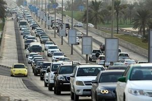 Dubai-Sharjah Traffic Chaos: Commuters Lose 460 Hours Annually