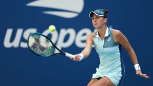 Belinda Bencic Wins Abu Dhabi Open Title As New Mother