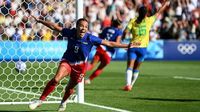USWNT star Mallory Swanson expecting first child