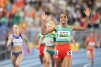 Hailu wins world indoor 3000m title in Nanjing | News  | Nanjing 25 | World Athletics Indoor Championships