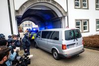 Langwieriger Prozess erwartet: Ex-RAF-Terroristin Daniela Klette vor Gericht – war es versuchter Mord?