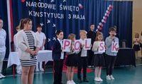 Akademia w Topoli poświęcona 234. rocznicy uchwalenia Konstytucji 3 Maja. Bogaty i wzruszający program artystyczny. Zobaczcie zdjęcia