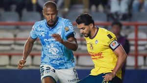 América Faces Pachuca In Crucial Playoff Clash
