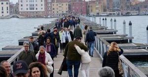 Venice Revives Floating Bridge Tradition For All Souls’ Day