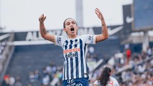 Alianza Lima Dominates Cusco FC 3-0 To Open Apertura